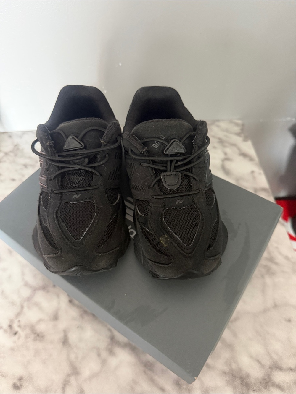 New Balance Kids Black Lace-Up Sneakers